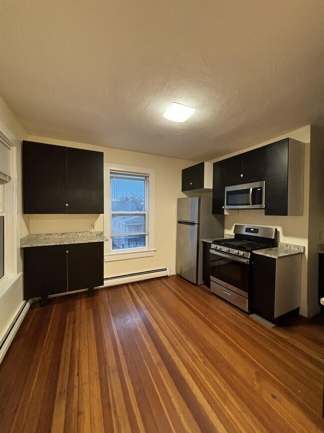 68 Pleasant St unit 66-3, Cambridge, MA 02139 - photo 3