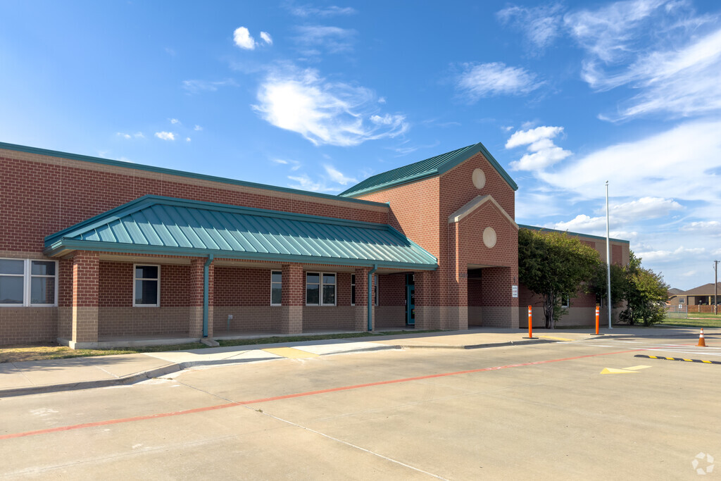 Haynes Elementary School, Rankings & Reviews - Homes.com