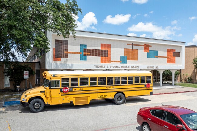 Stovall Middle School received an a C- grade from Niche.