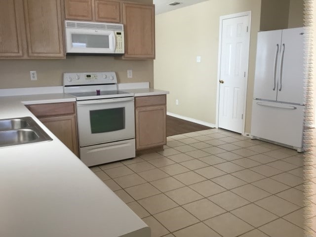 16136 Shawnee Trail, Justin, TX 76247 - photo 3