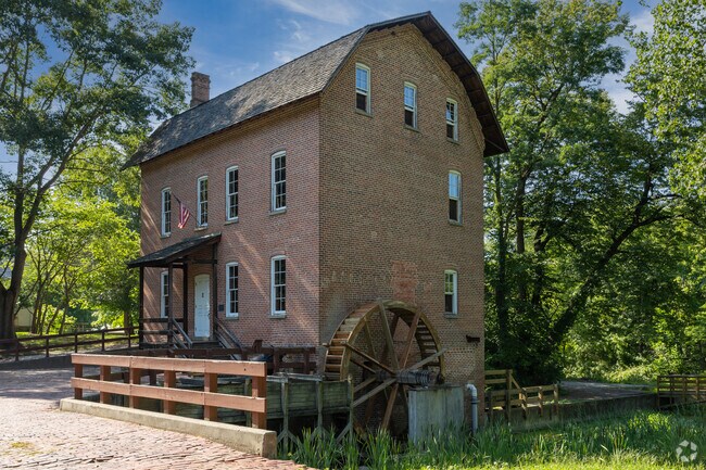 Deep River County Park is home to Wood’s Historic Grist Mill in Ainsworth.