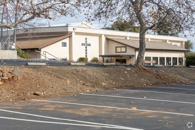 Providence Christian School serves students in grades K-8.