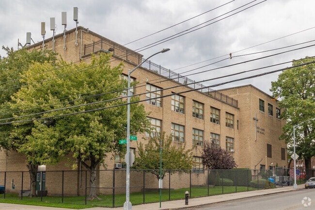 Holy Cross High School has 750 students in grades 9-12.