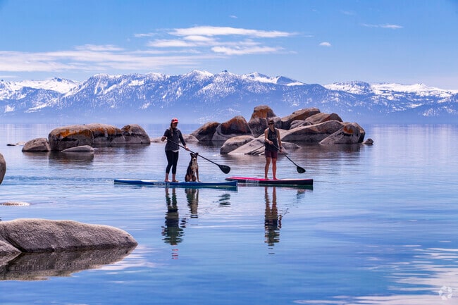 Within 30 minutes of Lakeview, locals can paddleboard on Lake Tahoe's eastern shore.