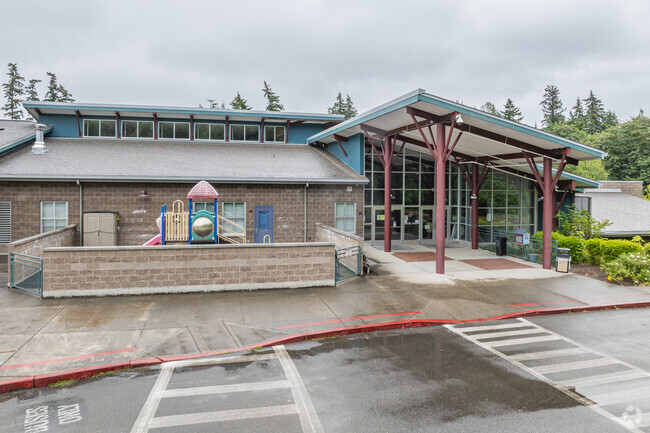 Pinecrest Elementary hosts a before and after school daycare program.