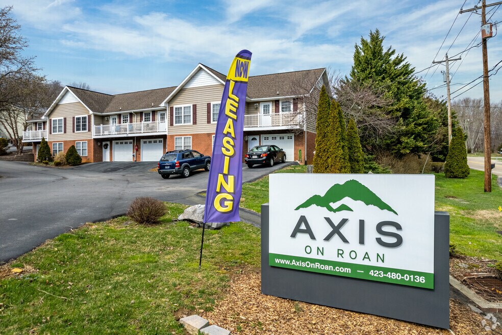 Axis on Roan 30003008 S Roan St, Johnson City, TN