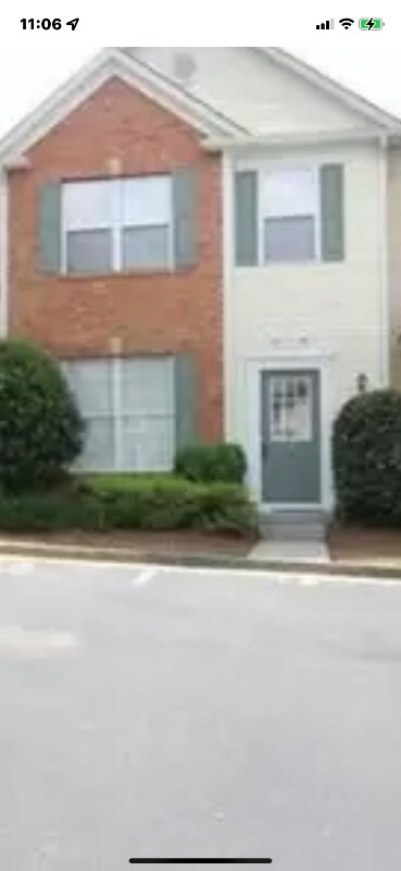 10900 Wittenridge Dr, Alpharetta, GA 30022
