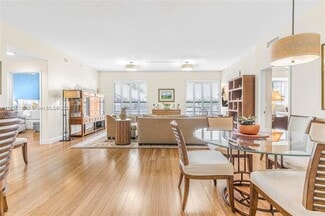 8395 SW 73rd Ave Unit 710, Miami, FL 33143