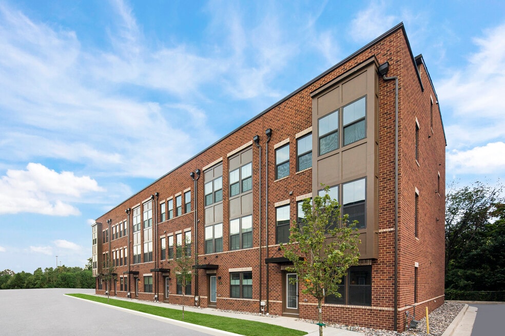 2918 Waterfront Way, Baltimore, MD 21230 - photo 1