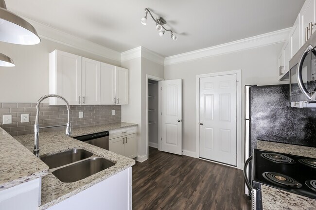 243 Riley Cir, Dawsonville, GA 30534 - photo 6