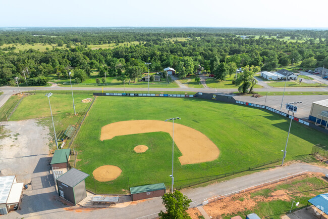 Dibble Middle School has an athletics program.