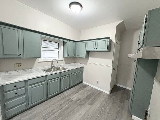 4214 Westway St, Toledo, OH 43612 - photo 5