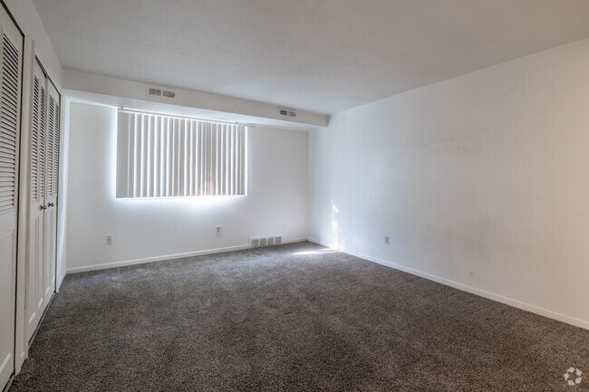 Carlyle Tower Apartments - Southfield, MI, Southfield, MI 48075 - photo 7