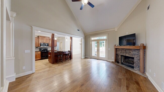 4503 Atha Cir, Loganville, GA 30052 - photo 2