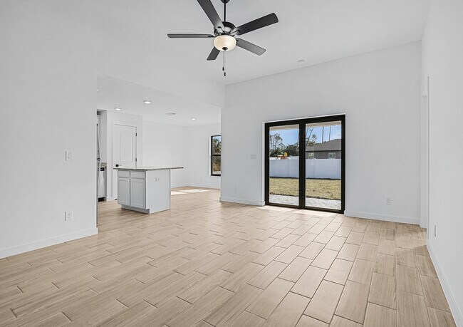 825 Yellowbird Dr unit 37023253, Fort Myers, FL 33913 - photo 3