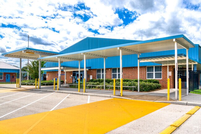 Dr. N.E. Roberts Elementary School is a public school located in Lakeland, FL.