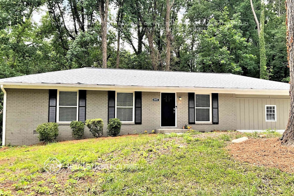 4443 Colony E Dr, Stone Mountain, GA 30083 - photo 1