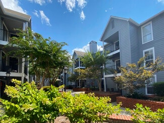 635 Granville Ct Unit 635, Atlanta, GA 30328