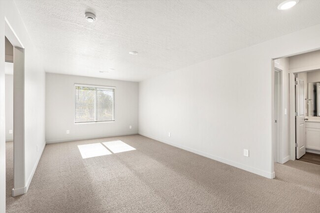 372 W 600 N, Tooele, UT 84074 - photo 4