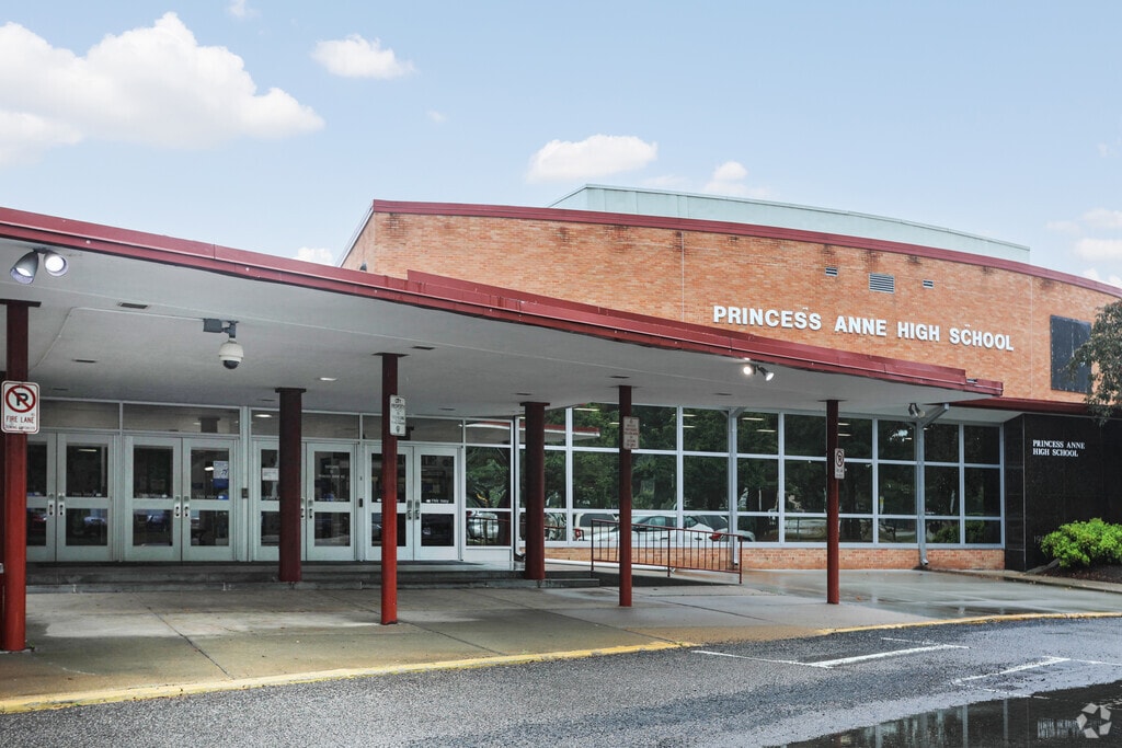 Princess Anne High School is the best option for upper-level students in Pembroke.