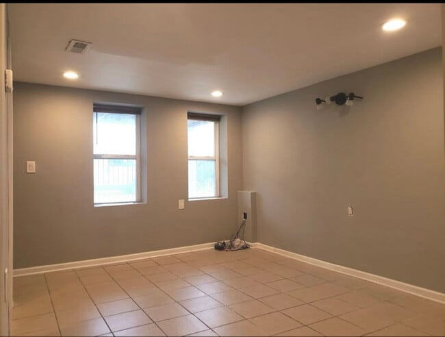 2214 N Mango Ave unit 2 Garden, Chicago, IL 60639 - photo 2