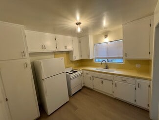 2504 Drake St Unit 2504, Bakersfield, CA 93301