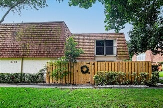 2161 Orange Grove Dr, Davie, FL 33324