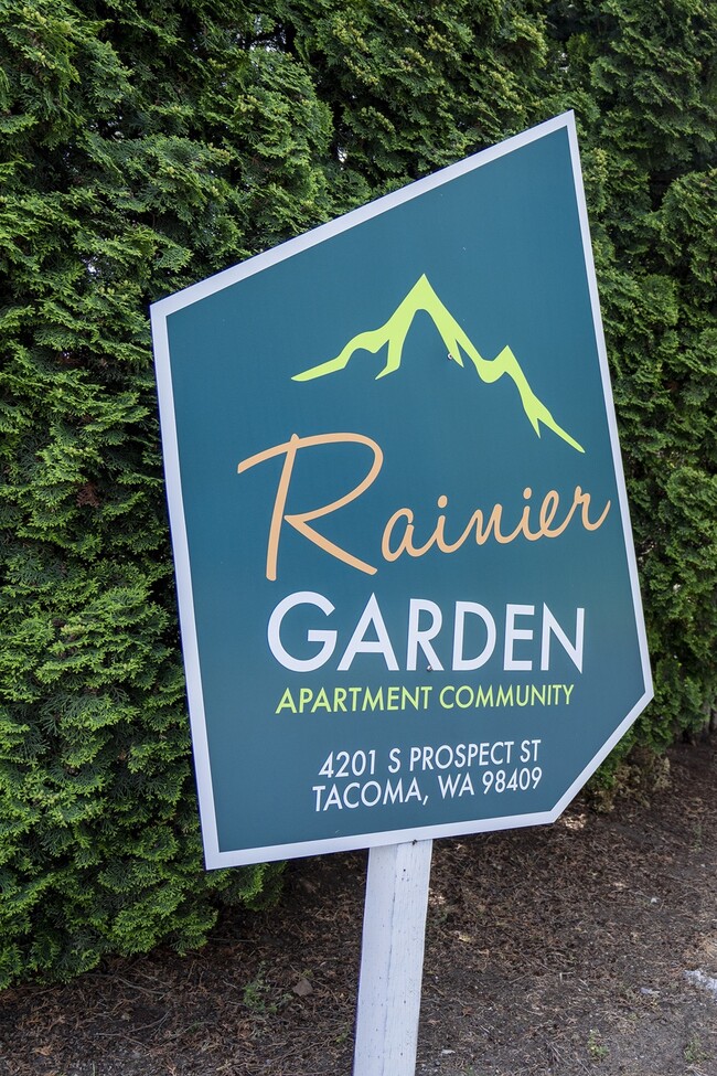 4201 S Prospect St, Tacoma, WA 98409