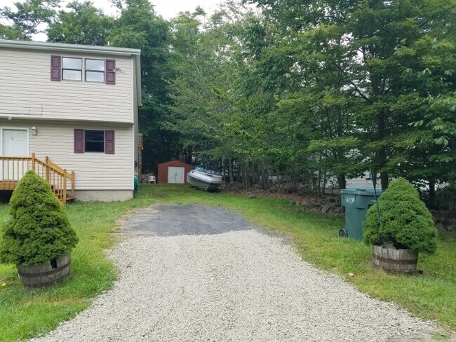 1546 Black Birch Way, Tobyhanna, PA 18466 - photo 4