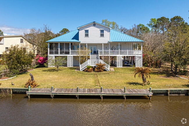 Homes with private docks are an option in Gulf Park Estates.