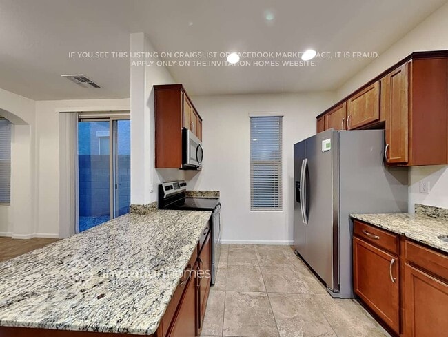 1389 S Moccasin Trail, Gilbert, AZ 85296 - photo 7