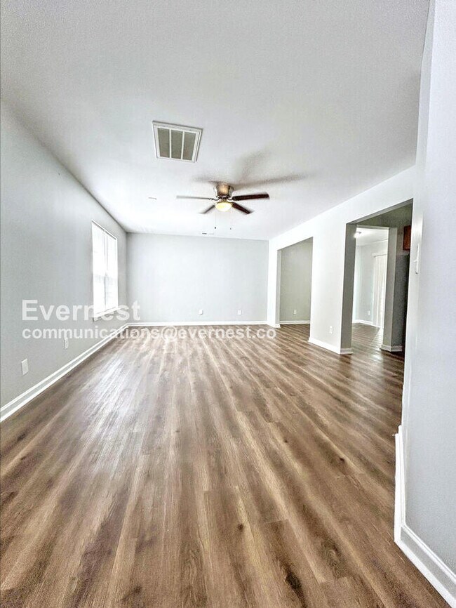 5731 Laborde Ave, Charlotte, NC 28269 - photo 3