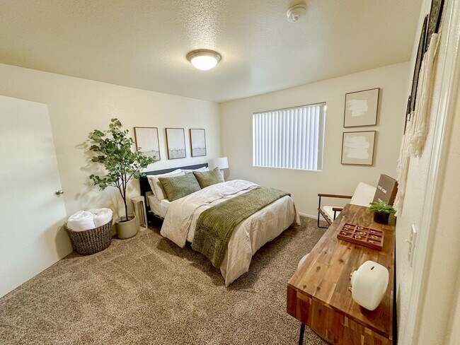 Portola Del Sol, Las Vegas, NV 89106 - photo 4