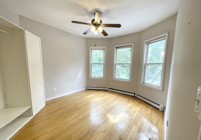 7 Iroquois St unit 2, Roxbury Crossing, MA 02120 - photo 5