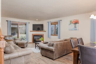 1697 Gateway Place Unit ID1061621P, Neenah, WI 54956