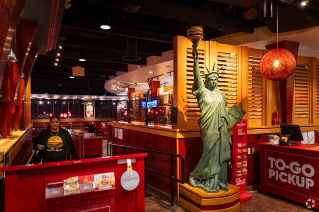 Red Robin in Natick, Warwick offers a variety of burgers, salads, and bar favorites.