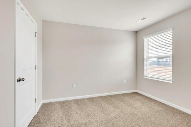 4855 Station Ln, Atlanta, GA 30349 - photo 4