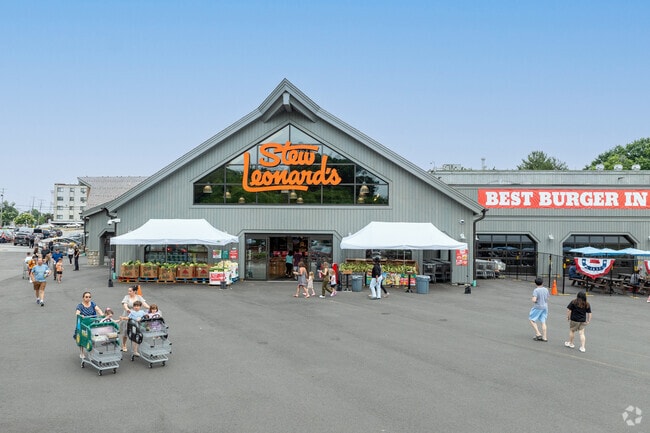 Stew Leonard's is a hot commodity for residents of Cranbury.