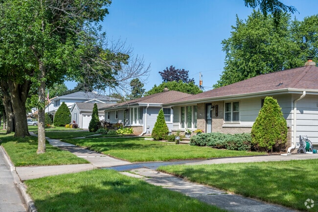 Erb Park in Appleton also has a few blocks of ranch-style homes.
