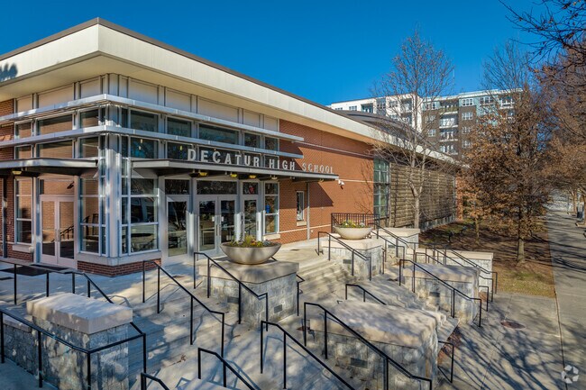 Decatur High School earns an A+ grade on Niche.