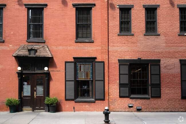 Rows of homes with classic architecture can be found in Midtown East.