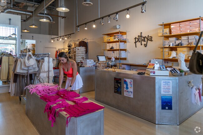 Locals of Dunbar Spring can shop at Pataya for accessories near The UA.