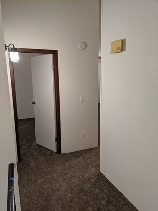 2115 Pleasanton St, Caldwell, ID 83605