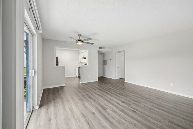 Roselea Manor Apartments, Sanford, FL 32773 - photo 4