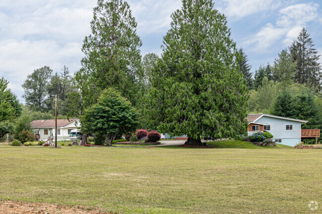 Other housing options in Neilton are properties on large grassy lots with plenty of privacy.