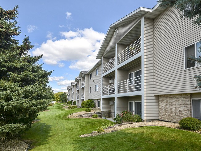 Wyndemere Apartments, Saint Cloud, MN 56301 - photo 4