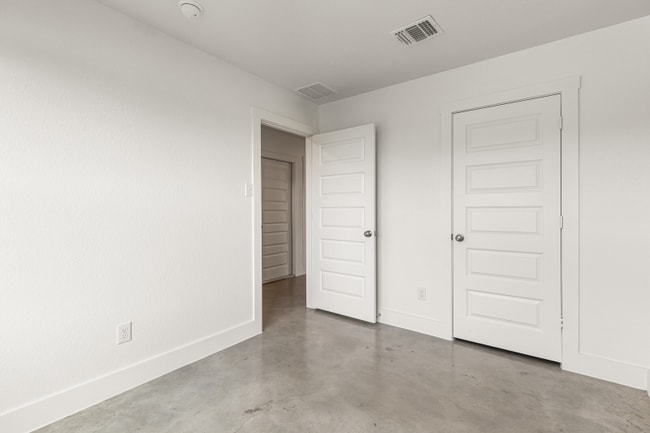 522 Campus St, Troy, TX 76579 - photo 5