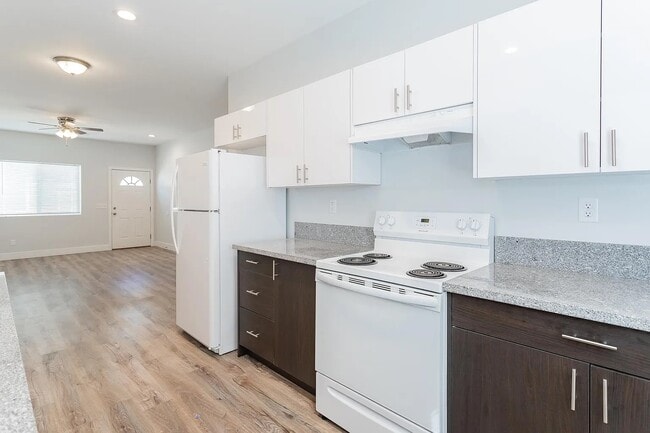 1641 S Dandelion St unit 3, Pahrump, NV 89048 - photo 4