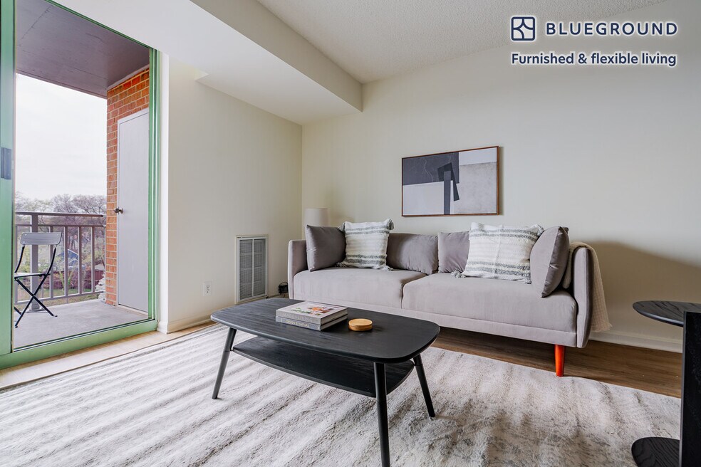 4650 Washington Blvd unit FL6-ID1050, Arlington, VA 22201 - photo 1