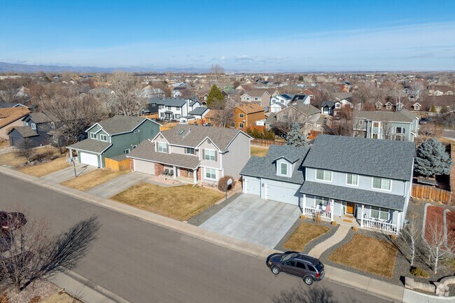 Dakota Ridge is a peaceful and welcoming neighborhood.